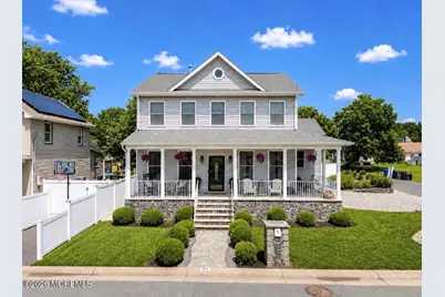 71 Compton Street, Belford, NJ 07718 - Photo 2