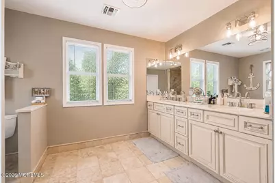 71 Compton Street, Belford, NJ 07718 - Photo 22