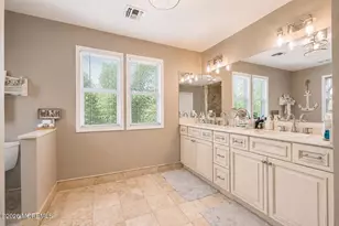 71 Compton St, Belford, NJ 07718 - Photo 22
