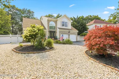 1117 S Maplecrest Court, Toms River Township, NJ 08753 - Photo 2