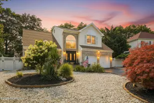 1117 S Maplecrest Ct, Toms River Township, NJ 08753 - Photo 1