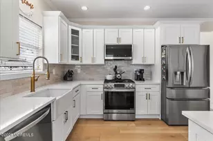 2 Devonshire Dr, Hazlet Township, NJ 07730 - Photo 14