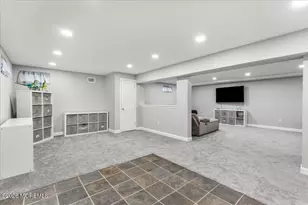 2 Devonshire Dr, Hazlet Township, NJ 07730 - Photo 34