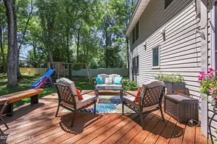 19 Vail Valley Dr, Manalapan Township, NJ 07726 - Photo 38