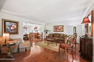 19 Vail Valley Dr, Manalapan Township, NJ 07726 - Photo 12