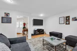 28 Five Points Road, Freehold, NJ 07728 - Photo 16