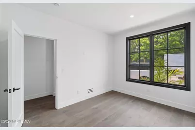9 Minerva Street #1, Jersey City, NJ 07304 - Photo 4