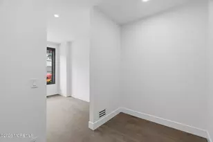 9 Minerva St, Jersey City, NJ 07304 - Photo 8