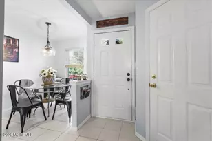 288 Century Way, Manalapan Township, NJ 07726 - Photo 14