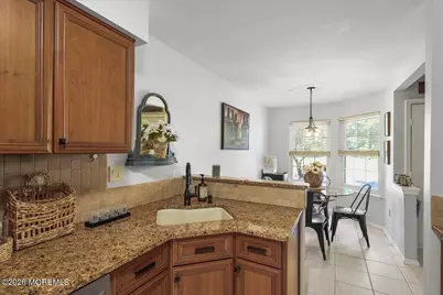 288 Century Way, Manalapan Township, NJ 07726 - Photo 10