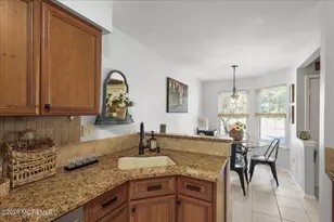288 Century Way, Manalapan Township, NJ 07726 - Photo 10