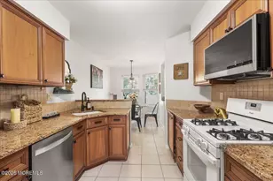 288 Century Way, Manalapan Township, NJ 07726 - Photo 12