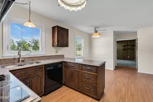 135 Coachman Dr N, Freehold, NJ 07728 - Photo 12