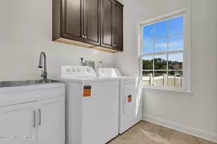 2 Kirsten Dr, Freehold, NJ 07728 - Photo 26