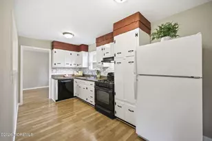 13 Maple Ln, Howell Township, NJ 07731 - Photo 8
