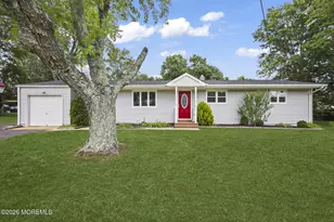 13 Maple Ln, Howell Township, NJ 07731 - Photo 2