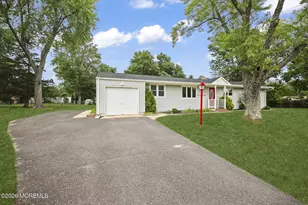 13 Maple Ln, Howell Township, NJ 07731 - Photo 28