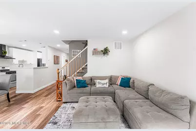 20 Harbor Circle, Freehold, NJ 07728 - Photo 10