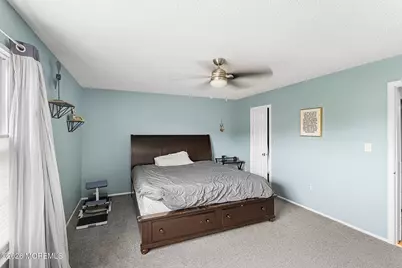 20 Harbor Circle, Freehold, NJ 07728 - Photo 34