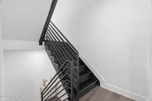 9 Minerva St, Jersey City, NJ 07304 - Photo 8