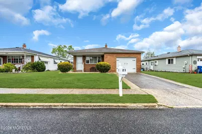 21 Maracaibo Place, Toms River Township, NJ 08757 - Photo 4