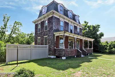 105 E Bay Avenue, Manahawkin, NJ 08050 - Photo 2