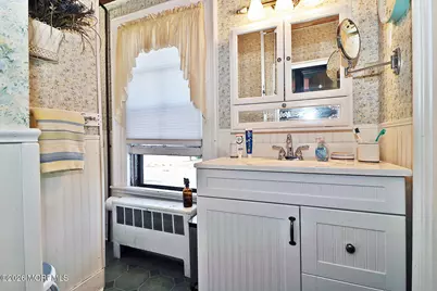 105 E Bay Avenue, Manahawkin, NJ 08050 - Photo 26