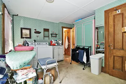 105 E Bay Avenue, Manahawkin, NJ 08050 - Photo 30