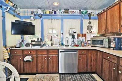 105 E Bay Avenue, Manahawkin, NJ 08050 - Photo 12