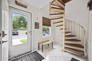 29 English Club Dr, Englishtown, NJ 07726 - Photo 4