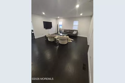 486 W Lincoln Avenue, Oakhurst, NJ 07755 - Photo 2