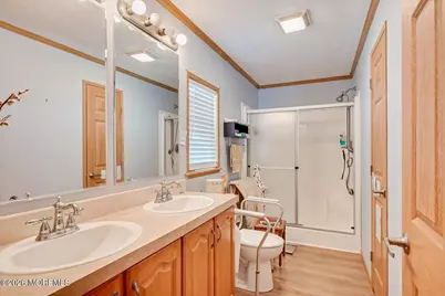 22 Easy Street, Freehold, NJ 07728 - Photo 20
