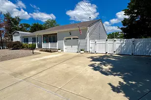 1012 Sarasota Dr, Forked River, NJ 08731 - Photo 2