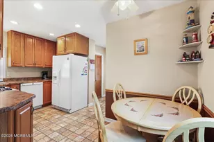 945 N Concourse, Aberdeen Township, NJ 07735 - Photo 8