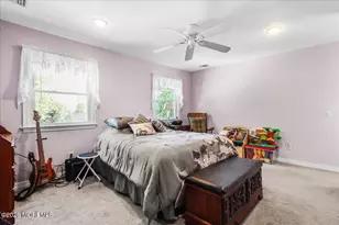 945 N Concourse, Aberdeen Township, NJ 07735 - Photo 18