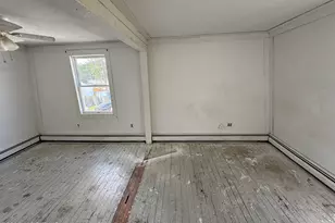 5 Leroy Pl, Keansburg, NJ 07734 - Photo 2