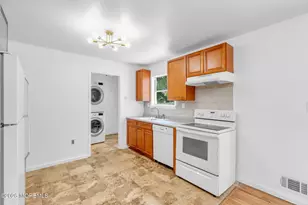 809 Commonwealth Blvd, Toms River Township, NJ 08757 - Photo 12