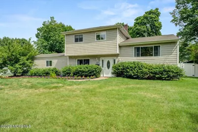 537 Roxbury Road, Belford, NJ 07718 - Photo 1
