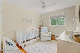 537 Roxbury Rd, Belford, NJ 07718 - Photo 14