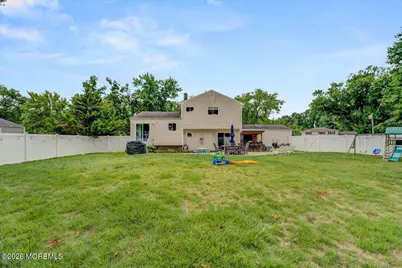 537 Roxbury Road, Belford, NJ 07718 - Photo 22