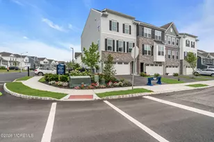 102 S Durham Dr, Howell Township, NJ 07731 - Photo 4