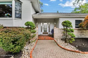 323 Union Hill Rd, Manalapan Township, NJ 07726 - Photo 10