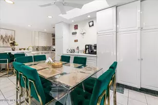 323 Union Hill Rd, Manalapan Township, NJ 07726 - Photo 22