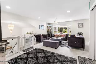 323 Union Hill Rd, Manalapan Township, NJ 07726 - Photo 16