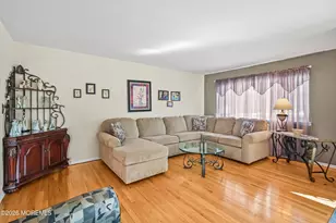 20 Jay Ct, Hazlet Township, NJ 07730 - Photo 10