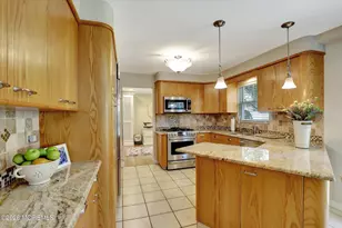 6 Lake Ontario Ln, Morganville, NJ 07751 - Photo 10