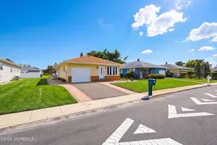 20 Tortola St, Toms River Township, NJ 08757 - Photo 2