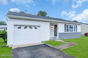 214 Westbrook Dr, Toms River Township, NJ 08757 - Photo 2