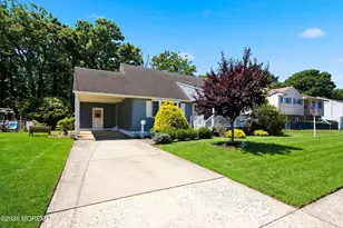 11 Overbrook Pl, Neptune City, NJ 07753 - Photo 2