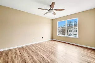 29 Heron Ct, Manalapan Township, NJ 07726 - Photo 10